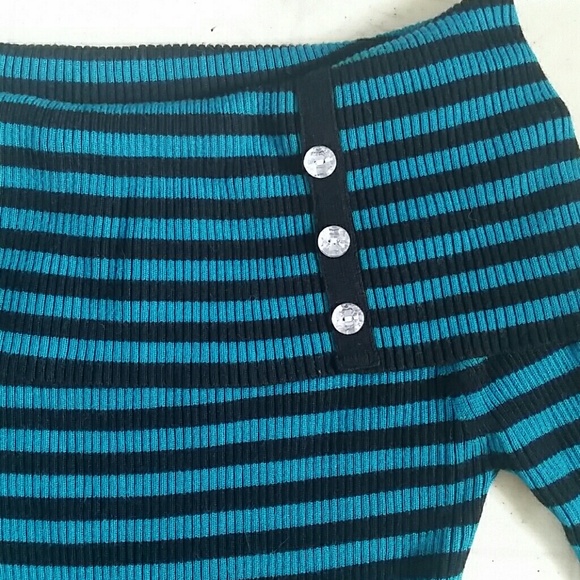 Off the shoulder tunic - Picture 2 of 3